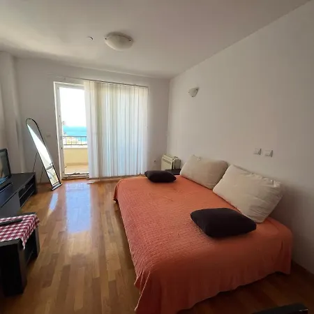 Put Makra 71 Makarska