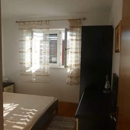 Put Makra 71 Apartment Makarska