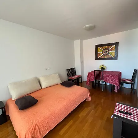Put Makra 71 Apartman *